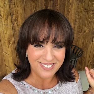 Meet your Posher, Isabel